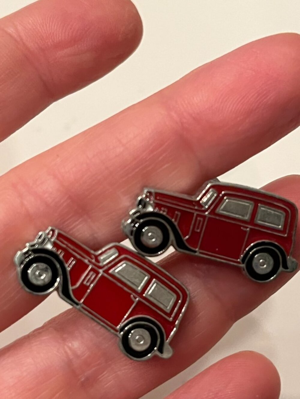 Cufflinks - Red‎ Classic Card Design